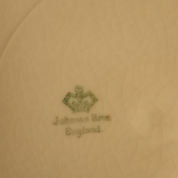 Johnston Bros collectible plate - Picture 4 of 4